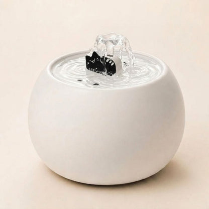 Fontaine à eau céramique noire chat — Mio Chez Neko