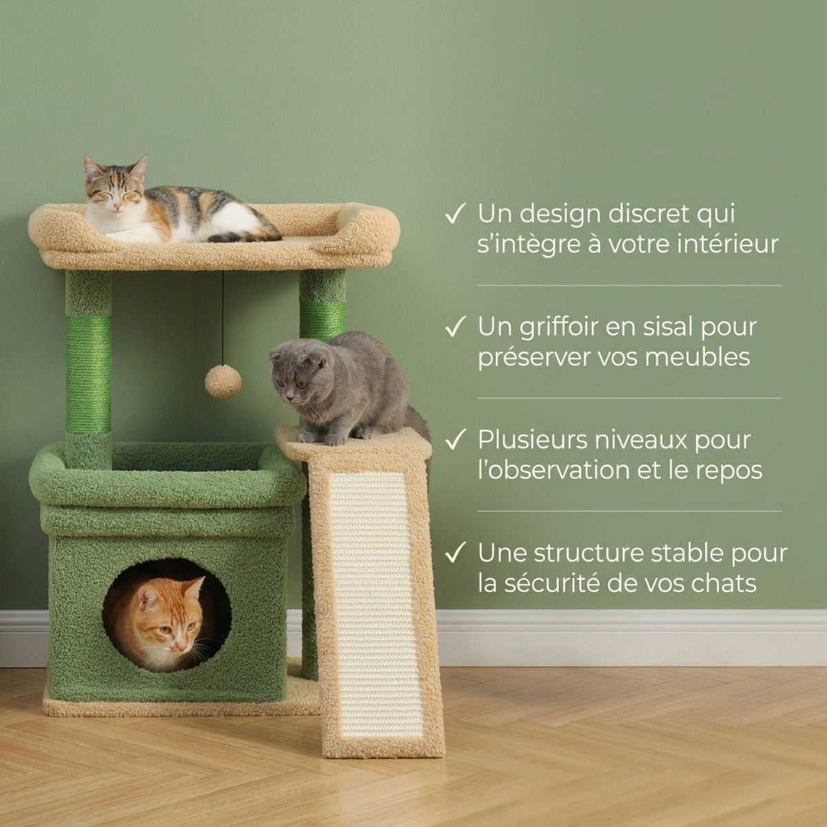 Petit arbre à chat avec cabane — Ie