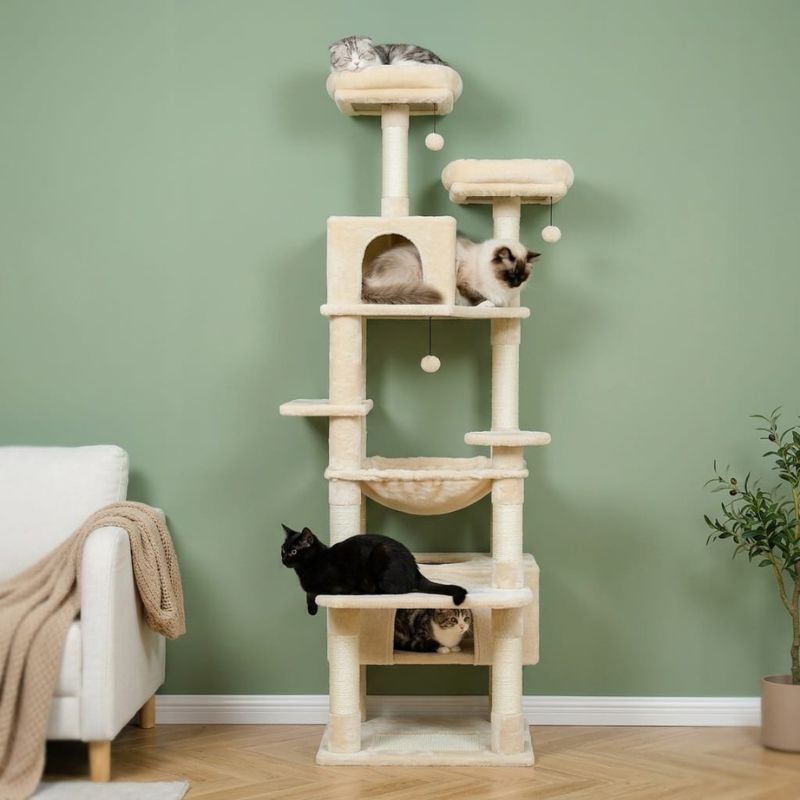 arbre-a-chat-tres-haut-beige