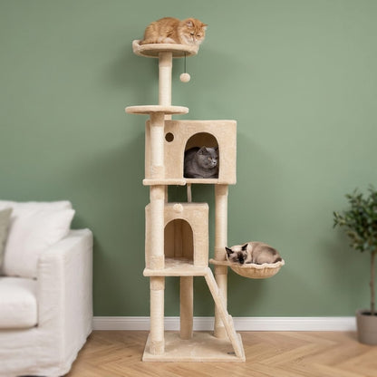 Arbre a chats beige avec escalier